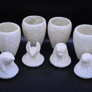 エジプトのカノプス壺 4 個セット - イムセット、ハピ、ケベセヌエフ