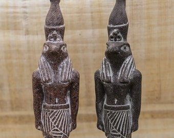 Ägyptische Statue des Gottes Horus Granitstein (2 Farben) hergestellt in Ägypten