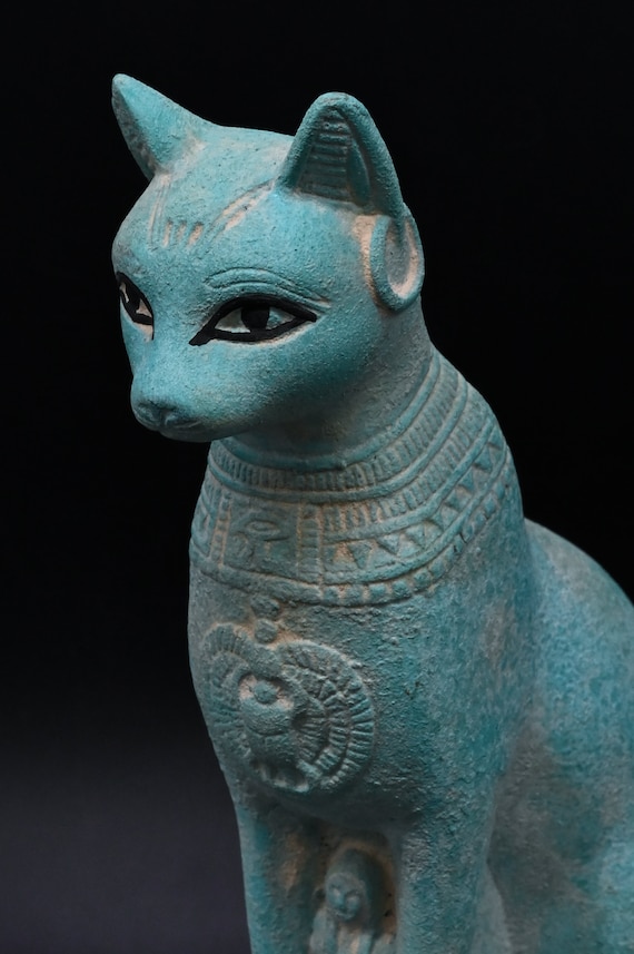 Amazon.co.jp: エジプトの猫の像 | 古代エジプトのバステト猫の