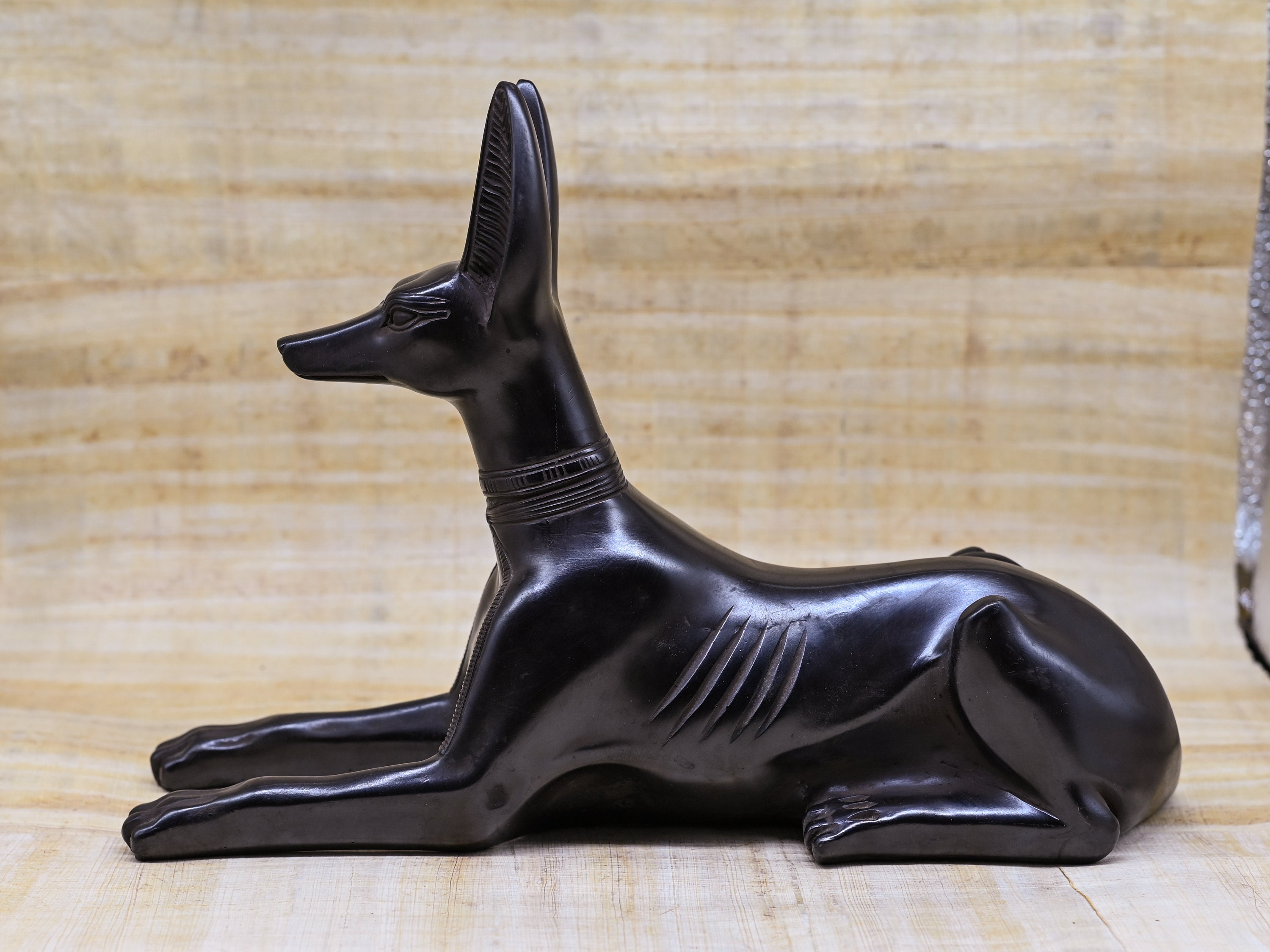 アヌビス犬ジャッカルの置物エジプトの神像黒（5サイズ）エジプト製