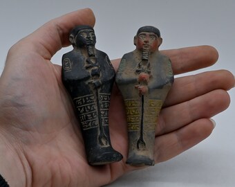 Statue egyptienne, canopes de pharaons et dieux égyptiens