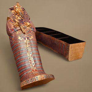 Tutankhamun - The life-sized coffin of King Tutankhamun is an exact copy of the one in the Egyptian Museum, made in Egypt