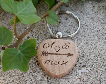Personalised Heart Keyring / Laser Engraved Keychain / Customised Gift / Beech Wood Key Ring / Personal Message Key Chain