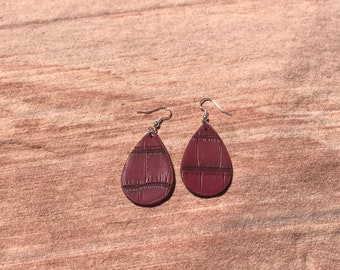 Wine Red Leather Teardrop Dangle Earrings, Medium Size, Western Style, BOHO Style, a Holiday Earrings