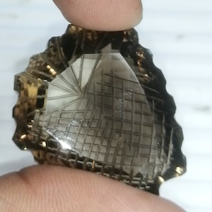 83 koszyk AAA+ Jakość Dymny Fasetowany Garnek Rzeźba, Kształt, Fantazyjny Luźny Kamień Szlachetny 37x23x16 MM Biżuteria Luźny Kamień Szlachetny.