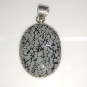Snow Flake Obsidian Pendent,92.5 Sterling Silver Pendent,Natural Obsidian Feather Pendent,Handmade Pendent,Size 38x24x5 Pendent.Gift For Her