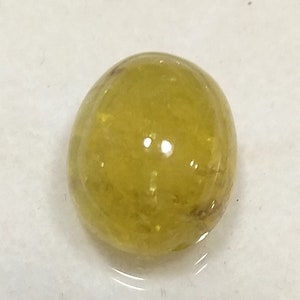 11 Karat, Natürlicher Peridot Edelstein Cabochon, Peridot Cabochon Peridot Glatt Oval Cabochon, Lockerer Edelstein, 14x11x8 MM, Transluzente Qualität.