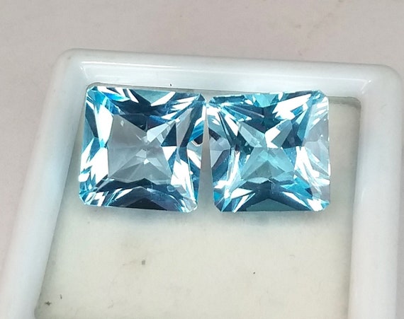 Swiss Blue Topaz Faceted Sparkling Stone Square Shape Normal Cut Reasonable Price Loose Gemstone. Sezer Cutting 22 Carats 15x15x11 MM Swiss Blue Topaz Faceted Sparkling Stone Square Shape Normal Cut Reasonable Price Loose Gemstone. Sezer Cutting 22 Carats 15x15x11 MM