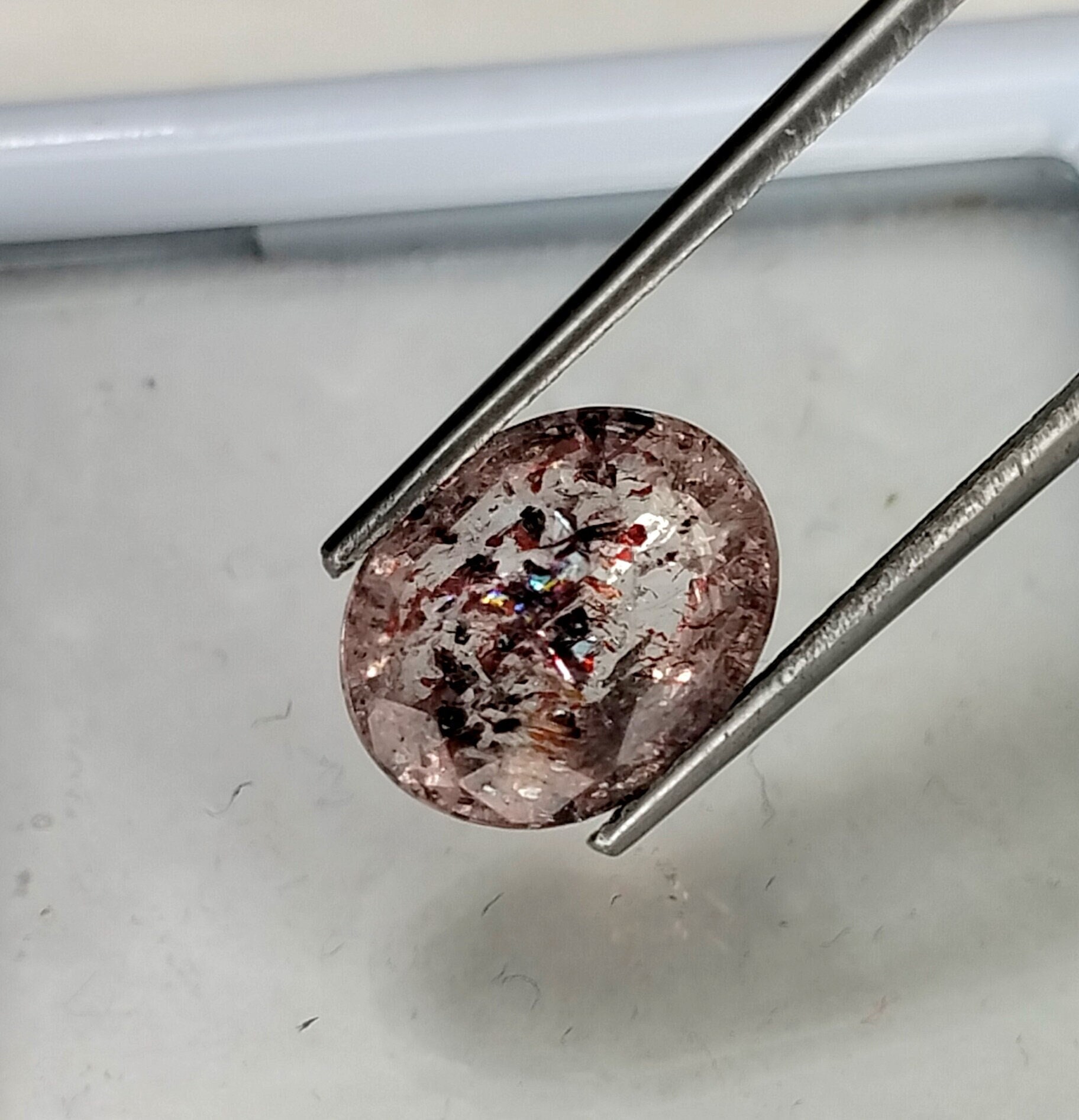 3 Karat, seltener SUPER SEVEN Edelstein mit erstaunlichen 7 Kristallen, Heilstein, Sieben Chakra Melodie Stein, 11X9X6 MM, für einzigartige Schmuckherstellung.