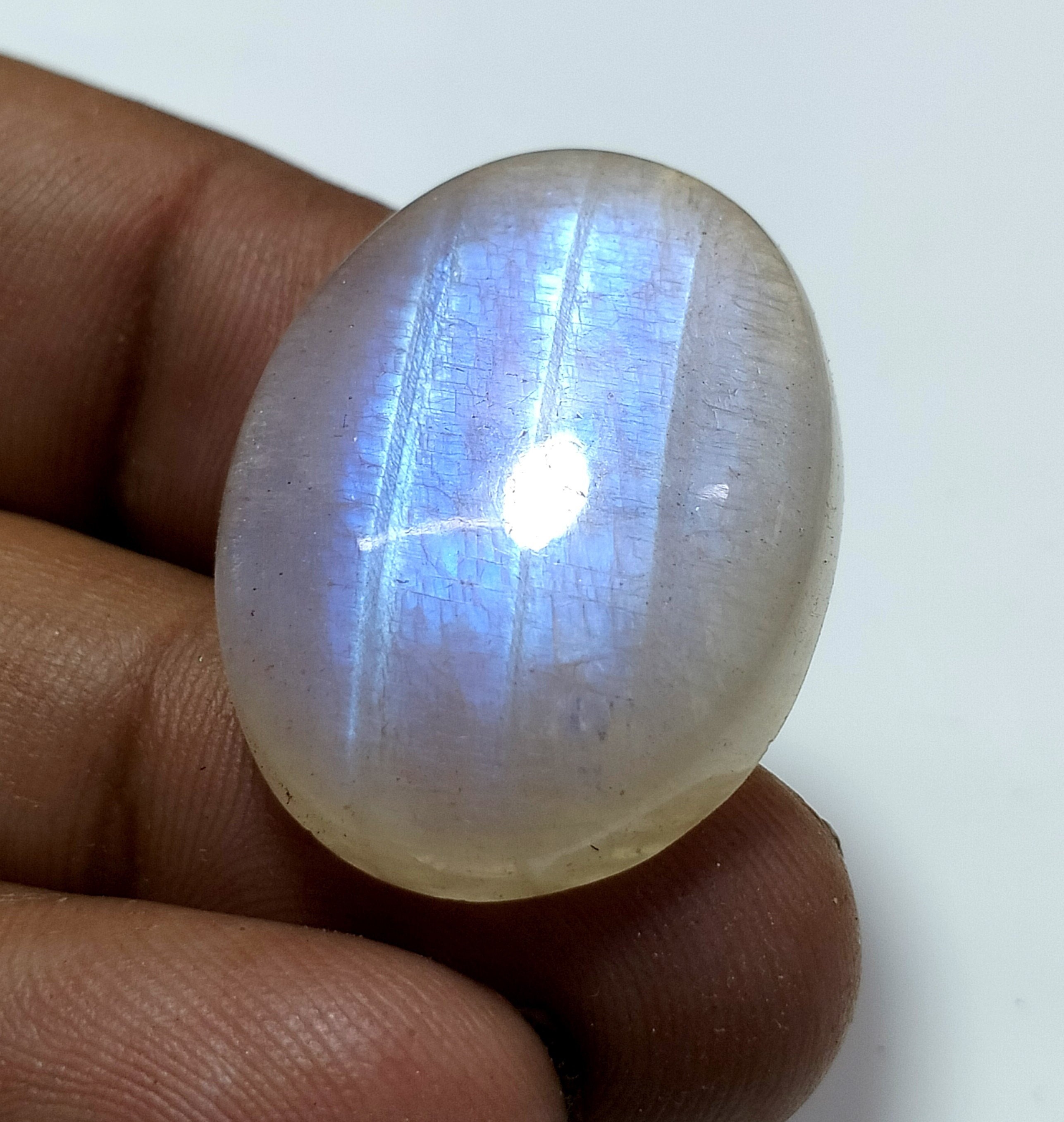 30 Carats SUPERB Blue Fire Rainbow / Natural Rainbow Moonstone Oval ...
