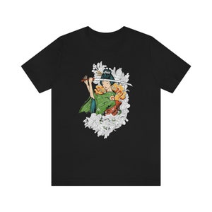 Geisha with Sword T-shirt, Geisha Tshirt, Traditional Japanese Geisha, Japanese Art, Vintage Geisha Look, Japanese T-shirt, Japanese, Unisex