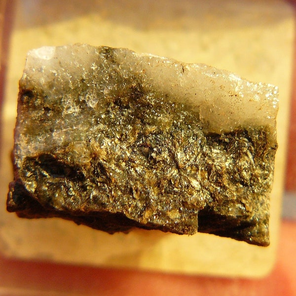 Cassiterite in Quartz - Botallack Mine, St Just, Cornwall, UK - THUMBNAIL: c27x15mm - Old 1980's Specimen with Tourmaline Needles