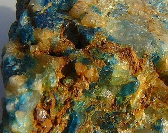 ジンバブエ産ユークレース原石希少鉱物標本 - Etsy 日本