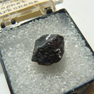 Rutile Paramorph after Brookite - 1960's Thumbnail - Magnet Cove, Arkansas, USA - Superb Bi-pyramidal Crystal - A Classic image 4