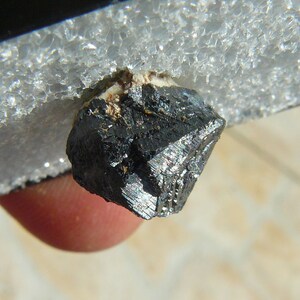 Rutile Paramorph after Brookite - 1960's Thumbnail - Magnet Cove, Arkansas, USA - Superb Bi-pyramidal Crystal - A Classic image 9
