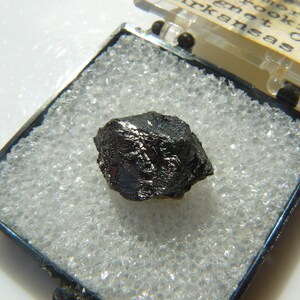 Rutile Paramorph after Brookite - 1960's Thumbnail - Magnet Cove, Arkansas, USA - Superb Bi-pyramidal Crystal - A Classic image 5