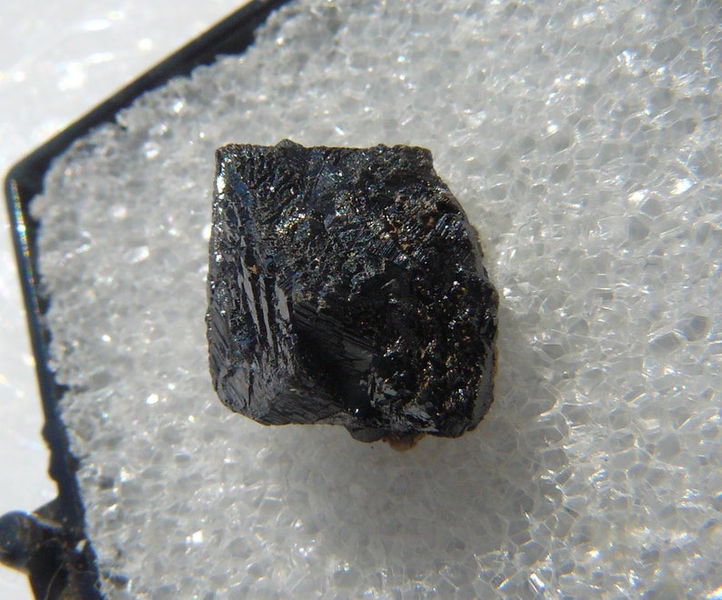 Rutile Paramorph after Brookite - 1960's Thumbnail - Magnet Cove, Arkansas, USA - Superb Bi-pyramidal Crystal - A Classic image 6