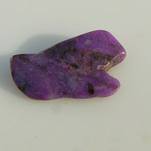 Sugilite Polished Tumble Stone Top COLOUR but VERY SMALL: 17x10x3mm / 3.6 Carats 0.73g Old stock 2008 Wessels Mine, South Africa image 5