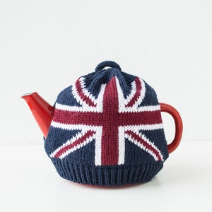 UK Flag Cozy Cover for Small Teapot (2-3 cups), Wool Hand Knitted Cover for Tea Kettle, Gift for Tea Lover and Hostess, Gift for Men