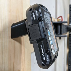 Ryobi One+ Wall Mount for 18v Batteries