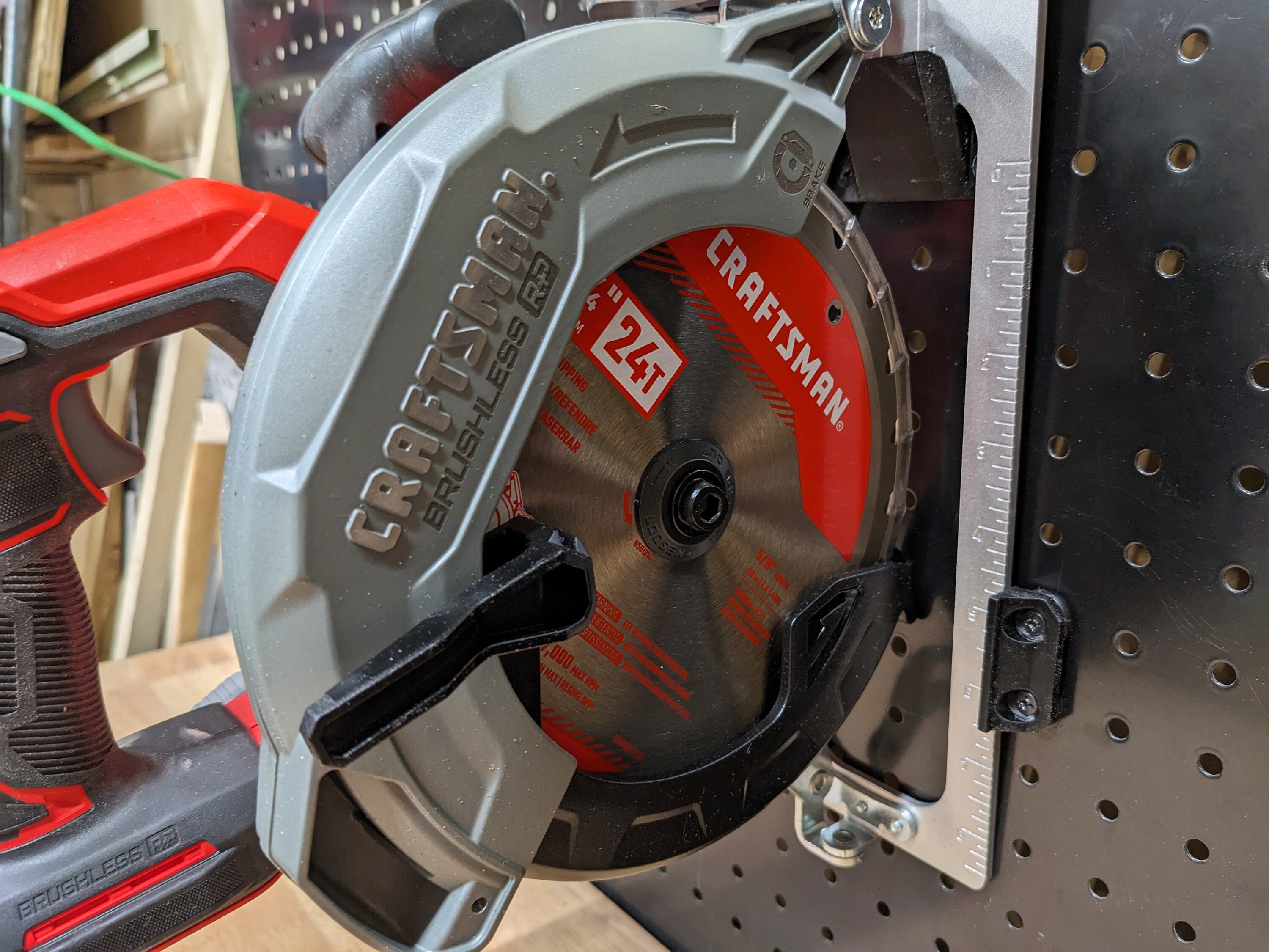 Craftsman CMCS500 V20 Circular Saw Blade Install, 45 OFF