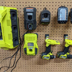 Ryobi One+ Battery Pegboard Mount for One Plus 18v Batteries image 6