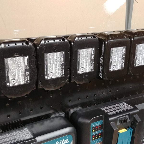 Makita LXT Pegboard Mount for 18v Lithium-Ion Batteries