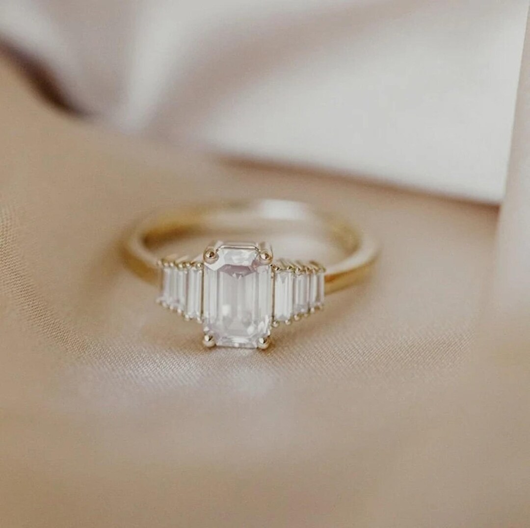 Seven Stone Promise Ring, Classic Engagement Proposal Ring, Emerald ...