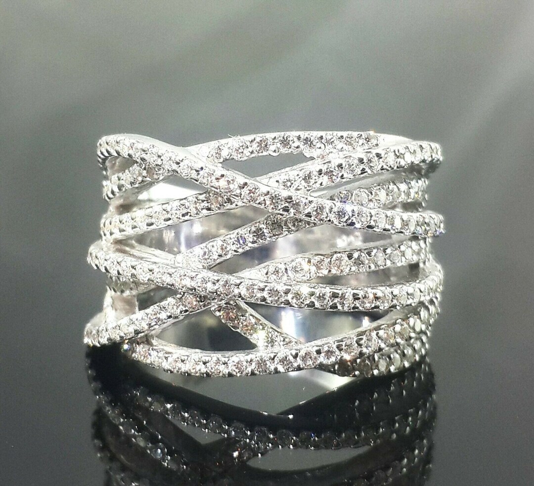 Criss Cross Wedding Ring, Crossover Ring, 1.00TCW Round Cut Moissanite ...