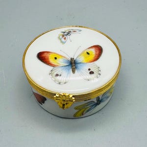 Vintage Limoges France Trinket Box Butterflies France fragonard Limoges marked