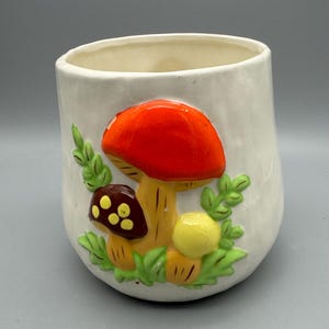 Vintage 1976 Sears, Roebuck & Co Merry Mushroom medium Canister NO LID 5”