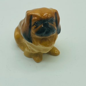 Vintage Royal Doulton pikenese dog figurine made in England