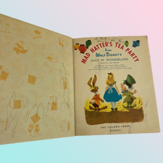 Mad Hatter's Tea Party (Disney Alice in Wonderland) by Jane Werner:  9780736436274 | : Books