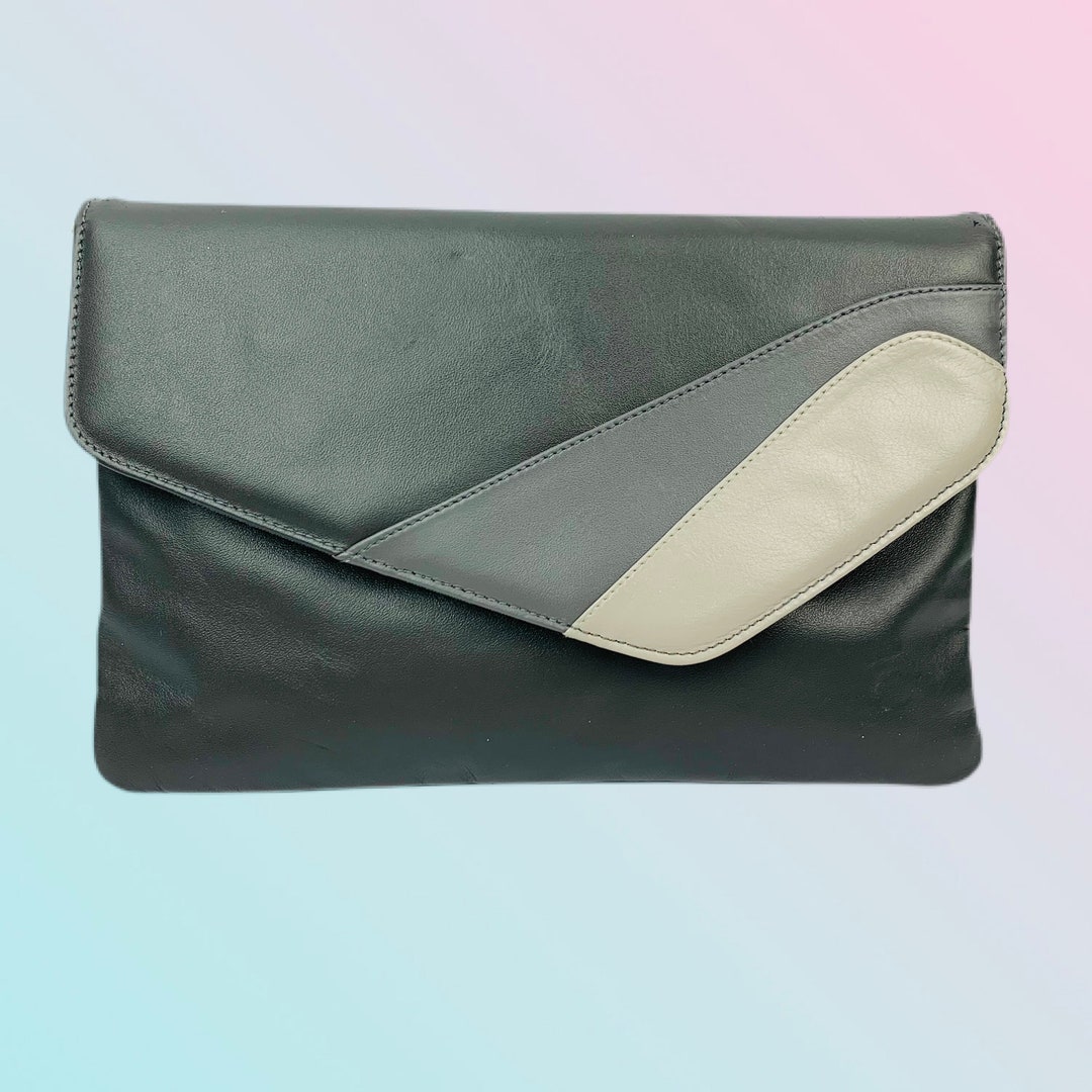 Faigen 1970's Convertible Clutch Genuine Leather Shoulder Bag Three  Tones of Grey Leather Silver-tone Chain Robe Strand RARE