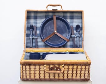 Vintage Wicker Picnic Basket, Complete Picnic Basket with blanket, Picnic Basket for 4.