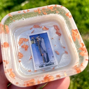 Hoja de cobre y plato de anillo de cartas del tarot blanco