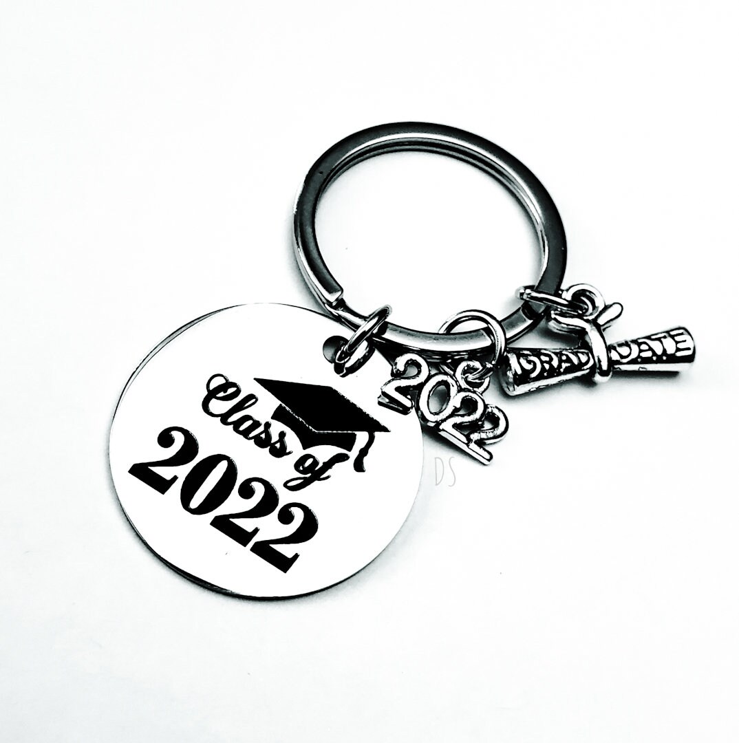 Class Of 2021 2022 2023 2024 Graduation Gift Metal Key Chain Holder