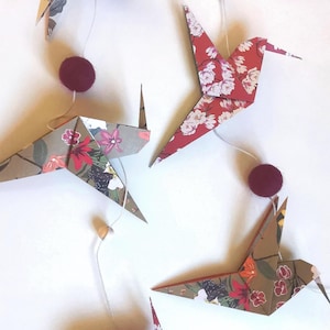 Origami Hummingbird Garland, Flower Pattern, Home Gift, Poetic Handmade Hanging Decoration, Nature-Inspired Wall Decor image 1