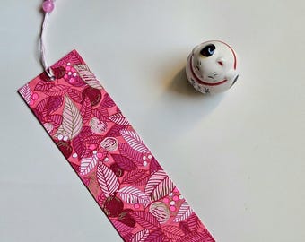 Japanese Bookmark, Yuzen Paper, Washi, Bright Pink Foliage and Berries, Gold Details, Reading Accessory, Gift, Japanese Bookmark