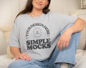 Gildan 5000 Mockup Gildan Sport Grau T-Shirt Mockup Gildan 5000 Modell Mockup Sport Grau Mockup | Sport Grau Übergroßes Gildan 5000 Mockup