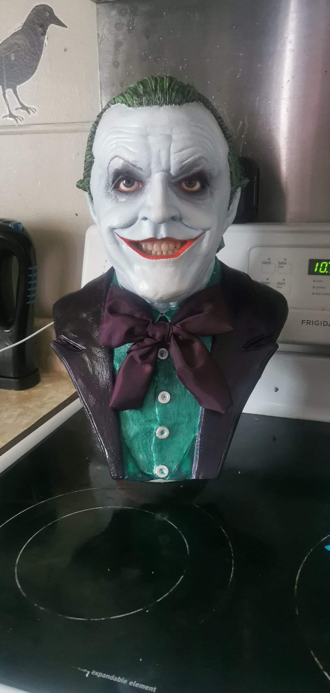 joker resin statue