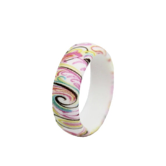 Silicone rainbow ring clearance