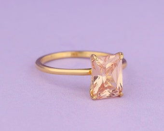 14K Gold Radiant Cut Morganite Ring, Engagement Ring for Women, Solitaire Ring, Minimalist Dainty Ring for Her, Elegant Wedding Band