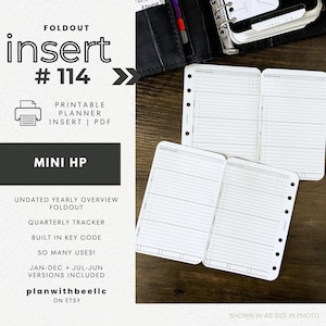Può includere: Un inserto pieghevole bianco n. 114 per agende Mini HP, dotato di un tracker trimestrale con linee orizzontali e un codice chiave integrato. L'inserto PDF stampabile non è datato e include le versioni da gen-dic e lug-giu per l'organizzazione.