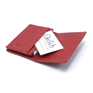 Cartera con tarjetero de piel de avestruz