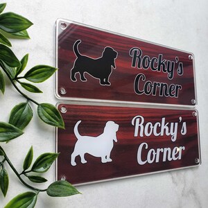 Signo de nombre de mascota de perro Beagle personalizado, placa de perrera, placa de jardín, 14 colores de fondo, presente, tamaño de buzón presente- Tags4Nags