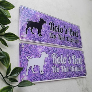 Signo de nombre de mascota de perro Jack Russell personalizado, placa de perrera, placa de jardín, 14 opciones de color, presente, regalo de caja de letras- Tags4Nags