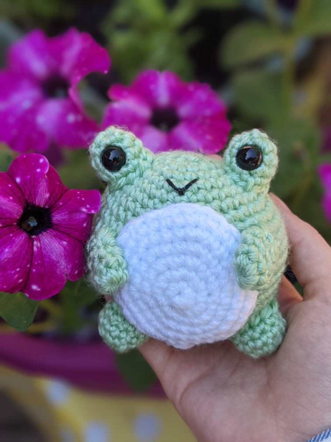 Mini Green Crochet Frog Amigurumi Crochet Frog Gift Desk Buddy Small