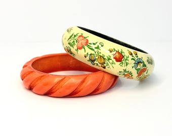 Vintage Coral Yellow Bangle Set Hand Painted Wood Bakelite Bracelet 2pc