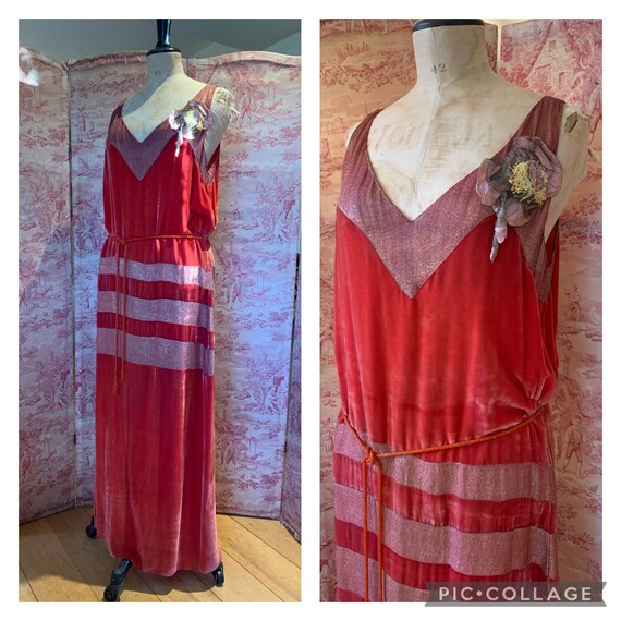 Spectacular RARE 20s couture red silk velvet and … - image 1